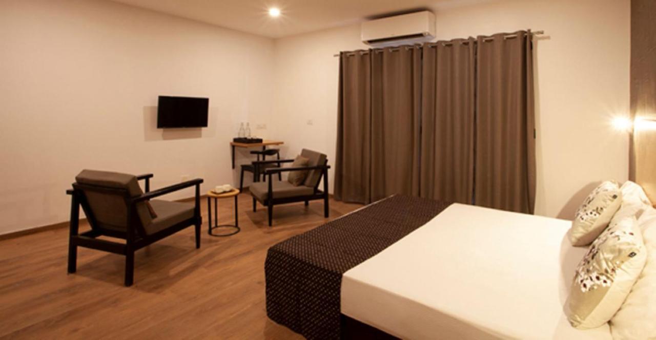 Hotel Panchvati Comforts Бангалор Экстерьер фото