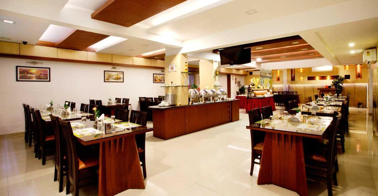 Hotel Panchvati Comforts Бангалор Экстерьер фото