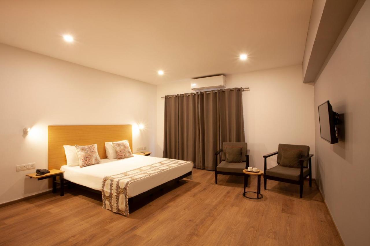 Hotel Panchvati Comforts Бангалор Экстерьер фото