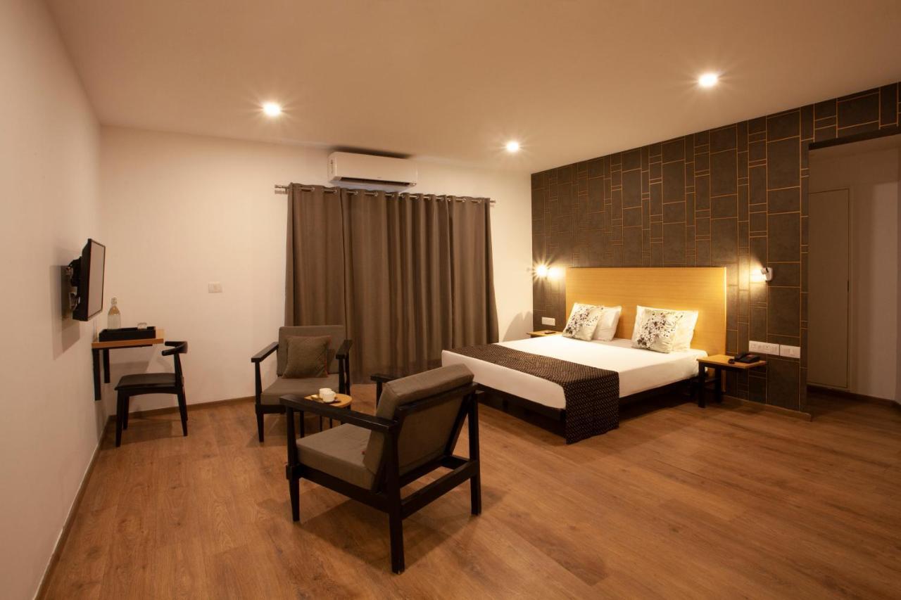 Hotel Panchvati Comforts Бангалор Экстерьер фото